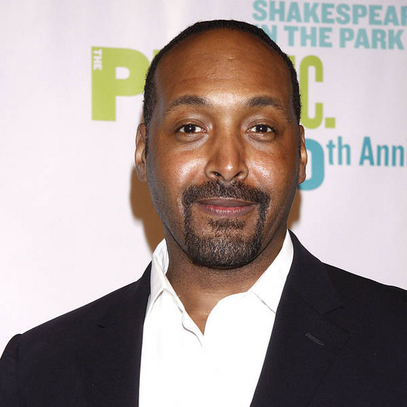 Jesse L. Martin Dating Life with Answers to His Married Life